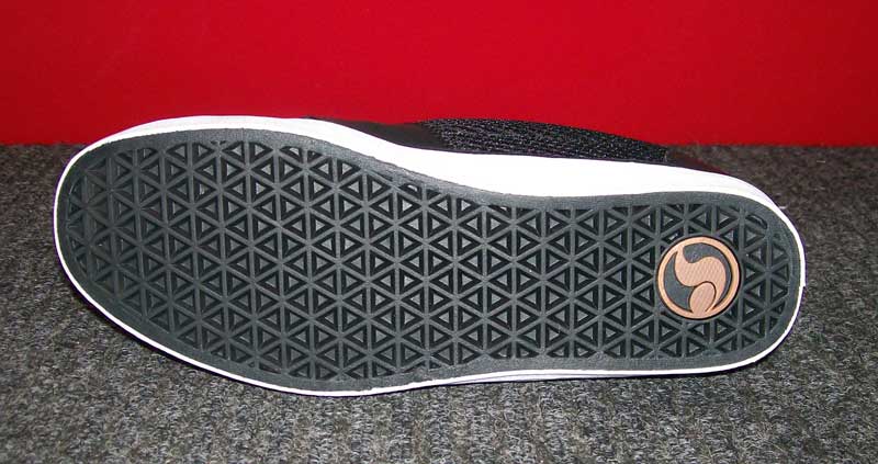11_DVS_Shoe5_04.jpg