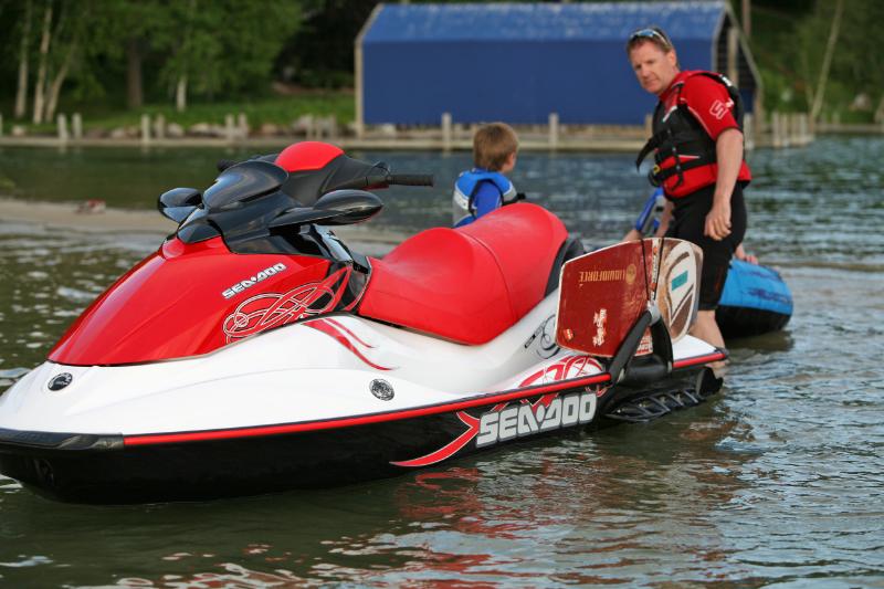 2009Sea-DooWAKE155-Lifestyle1.jpg