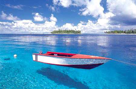 boat_tuamotu.jpg