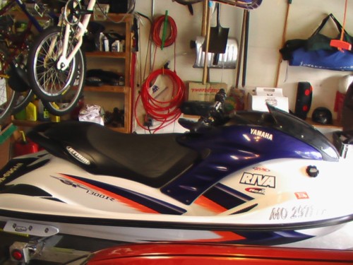 gp1300r.jpg