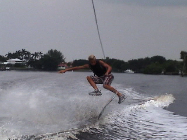 nick - kickflip 2.jpeg