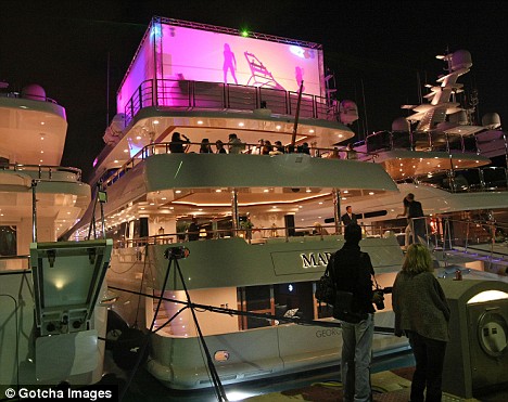pdiddyyachtparty1.jpg
