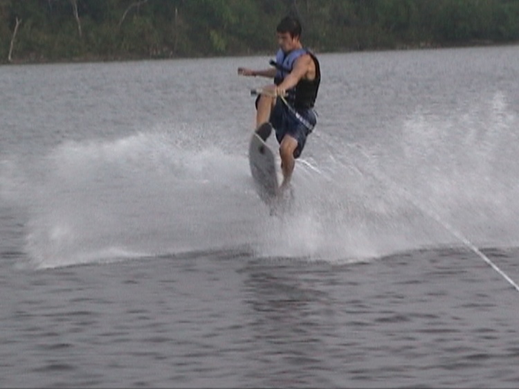 WAKESKATE1.jpg