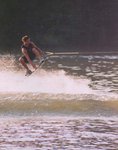 wakeskate_toe_indya