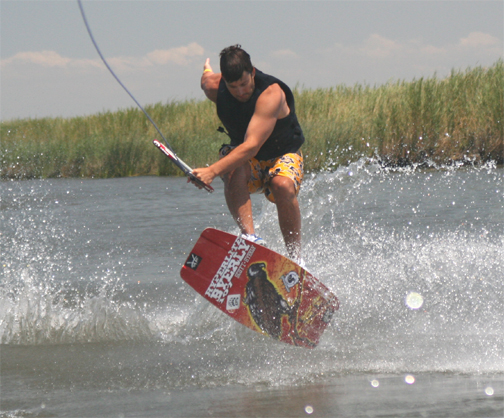 1525Wakeboarding_6_19_05_015a