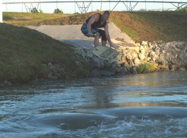 Fountain_Hills_Overflow_Start_small