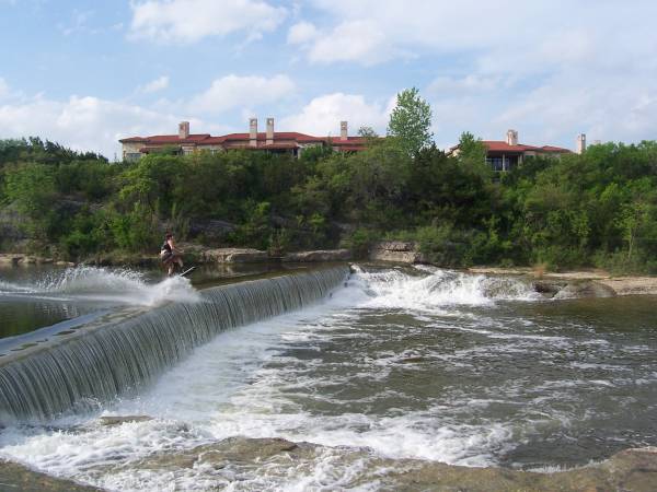 colt_at_dam